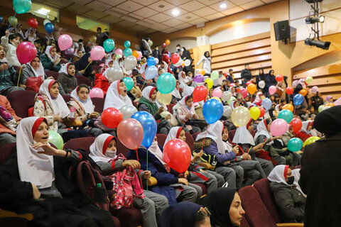 رقابت قصه گویان غرب کشور در دومین دوسالانه قصه گویی نهال امید