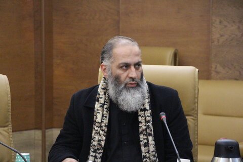 شاعران باید در مورد نقشهای حضرت فاطمه(س) در طول زندگیشان شعر بگویند