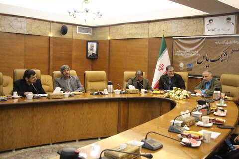 شاعران باید در مورد نقشهای حضرت فاطمه(س) در طول زندگیشان شعر بگویند