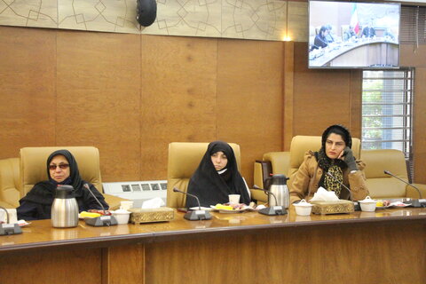 شاعران باید در مورد نقشهای حضرت فاطمه(س) در طول زندگیشان شعر بگویند