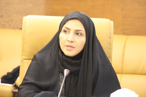 شاعران باید در مورد نقشهای حضرت فاطمه(س) در طول زندگیشان شعر بگویند