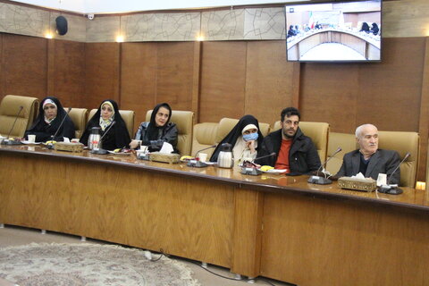 شاعران باید در مورد نقشهای حضرت فاطمه(س) در طول زندگیشان شعر بگویند