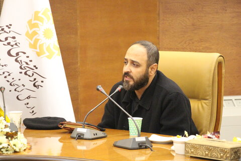 شاعران باید در مورد نقشهای حضرت فاطمه(س) در طول زندگیشان شعر بگویند