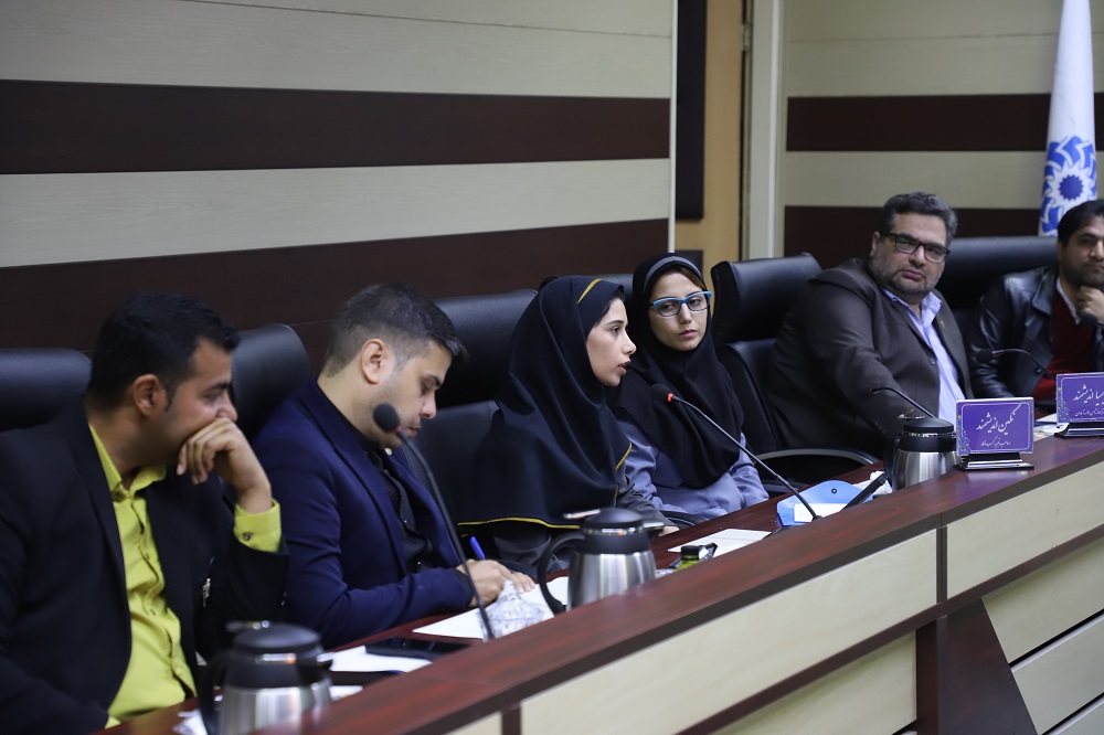 پرهیز دادن کتابخانهها از روزمرّگی و قدم برداشتن در مسیر حمایت از فعالان حوزه کسب و کار