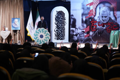 شهید سلیمانی بر قلبها فرماندهی داشت