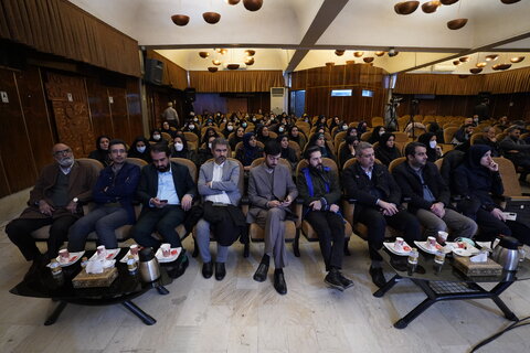 ویژه برنامههای فرهنگی کتابخانههای عمومی استان تهران با موضوع سردار سلیمانی