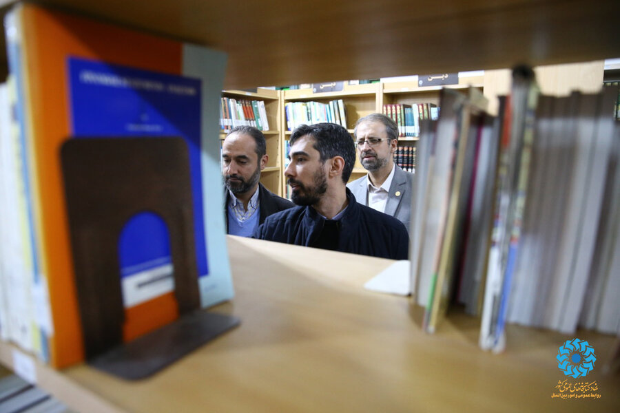 افزایش کتابخانههای سیار یکی از سیاستهای توسعهای در نهاد است/ ضرورت بازطراحی و اصلاح کتابخانه مرکزی سمنان