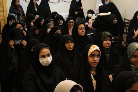 ویژه برنامه عصر شعر «جانفدا» در شهر اراک برگزار شد