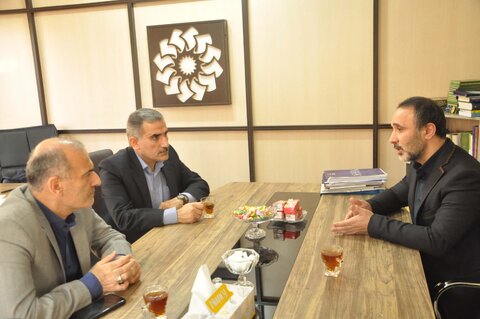 رفع موانع و مشکلات در مسیر بهرهبرداری کتابخانه مرکزی رشت