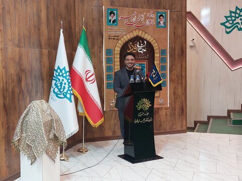 با زبان هنر میتوان نسل سلیمانی را پرورش داد