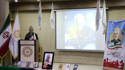 شهید سردار سلیمانی مکتب و جریانی بود که یک عالم را هوشیار کرد