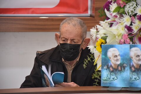 شخصیت شهید سلیمانی به شعر و ادبیات معاصر بسیار کمک کرده است