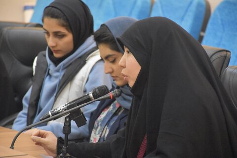 شخصیت شهید سلیمانی به شعر و ادبیات معاصر بسیار کمک کرده است