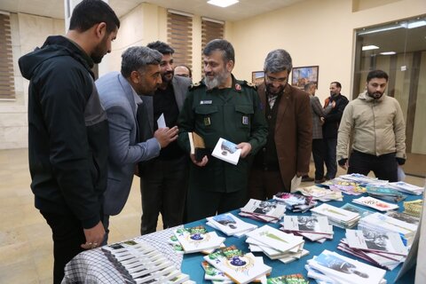 نمایشگاه کتاب