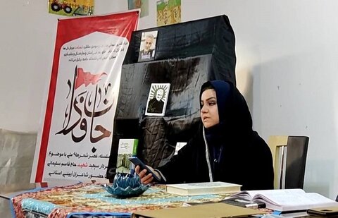 عصر شعر «جان فدا» در کتابخانه عمومی حافظ شهرکرد برگزار شد