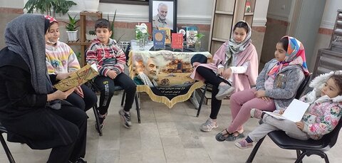 ویژه برنامههای فرهنگی کتابخانههای عمومی استان تهران با موضوع سردار سلیمانی