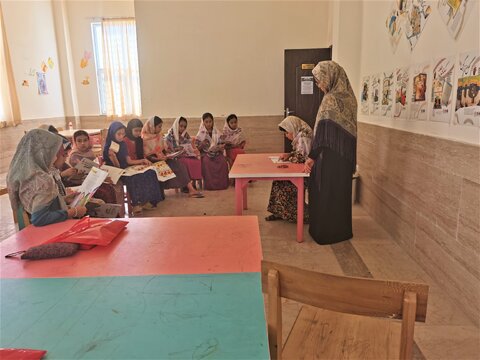 باهم بخوانیم به اعضای کتابخانه هدف و برنامه داد