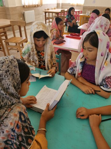 باهم بخوانیم به اعضای کتابخانه هدف و برنامه داد