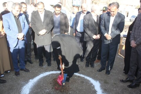 مراحل احداث کتابخانه عمومی روستای سرتنگ شهرستان سیروان آغاز شد