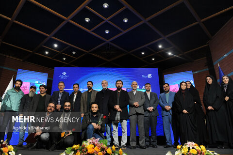 برگزیده شدن مشاور رسانهای دبیرکل نهاد در جشنواره کتاب و رسانه