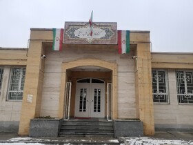 اهتزاز پرچم جمهوری اسلامی ایران در کتابخانه‌های عمومی آذربایجان غربی