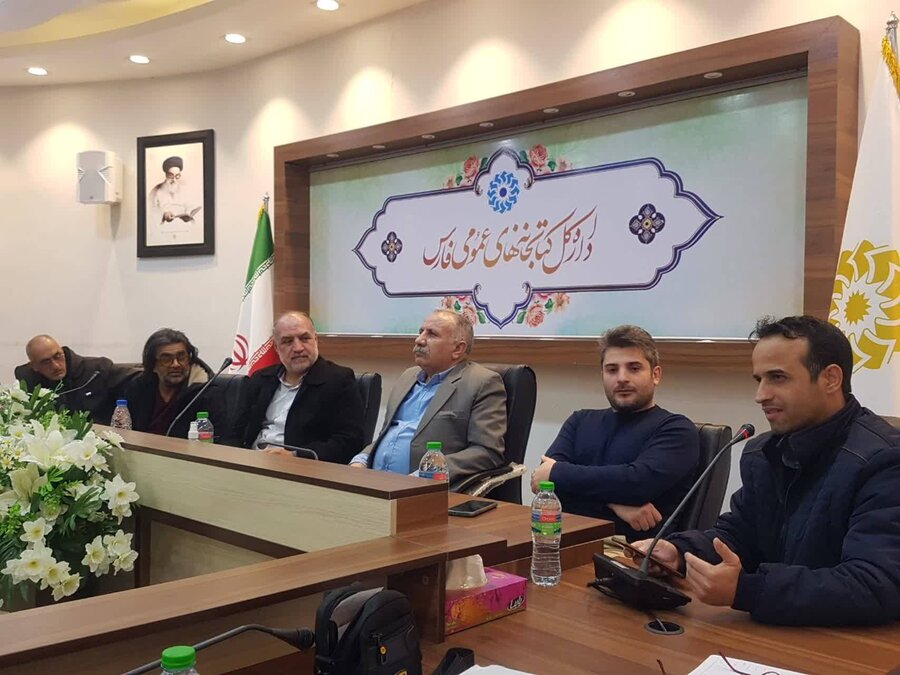 نشست شعرخوانی محفل ادبی قند پارسی در شیراز برگزار شد محف ادبی قندپارسی در شیراز