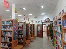 مزین شدن کتابخانه‌های عمومی استان مرکزی به پرچم پرافتخار جمهوری اسلامی ایران