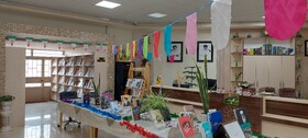 مزین شدن کتابخانه‌های عمومی استان مرکزی به پرچم پرافتخار جمهوری اسلامی ایران