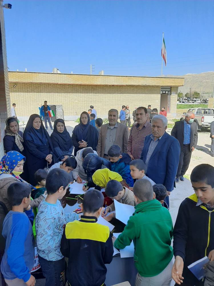 کتابخانههای عمومی کهگیلویه و بویراحمد میزبان عاشقان انقلاب اسلامی