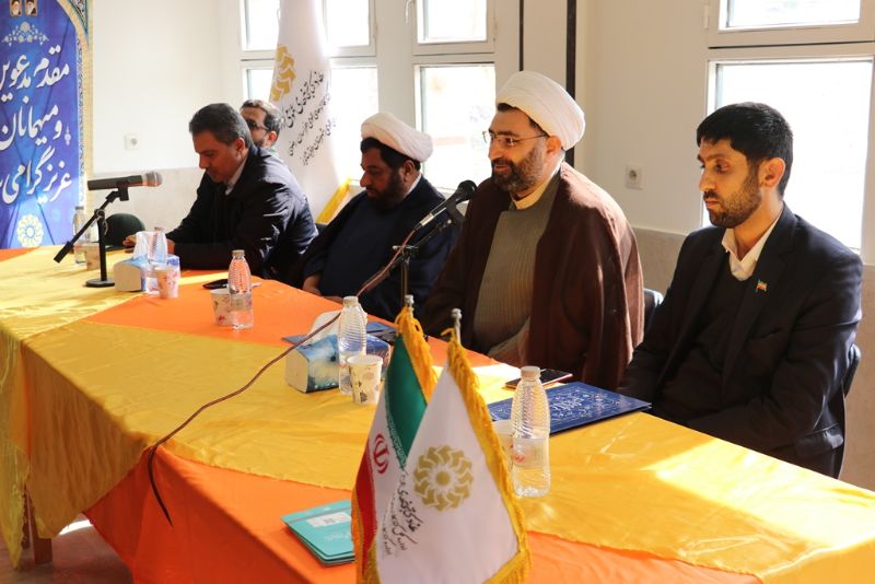 برای ساختن ایران قوی ابتدا باید جامعه‌ای کتابخوان پرورش دهیم