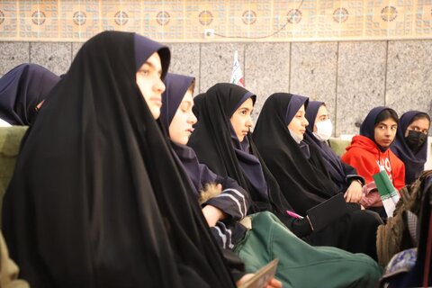 میدان نبرد در قرن ۲۱، حوزه فکر، اندیشه و مطالعه است