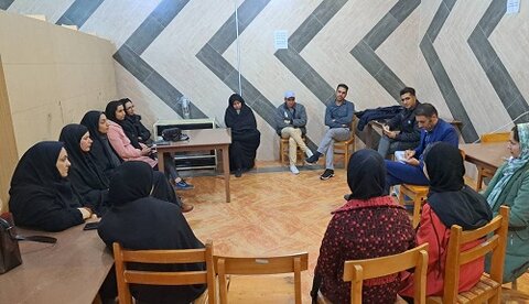 مسابقه شعارنویسی و نشست مطالعاتی در کتابخانه‌های عمومی نی‌ریز