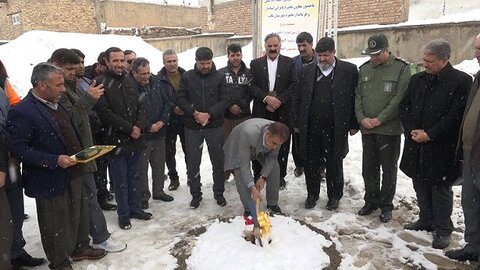 عملیات احداث کتابخانه عمومی روستای احمد آباد سفلی تکاب آغاز شد