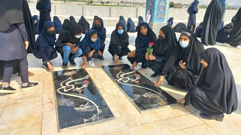 ویژه برنامههای انقلاب اسلامی در کتابخانه عمومی شیخ جعفر زمانی تختی