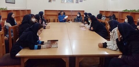 «هفت در هفت»؛ اجرای هفت برنامه جذاب در کتابخانه ابوریحان شیراز