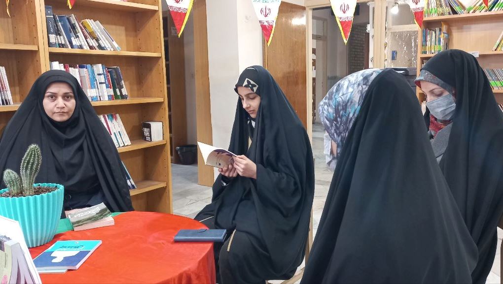 برگزاری برنامههای متنوع فرهنگی کتاب محور در کتابخانههای عمومی خراسان رضوی