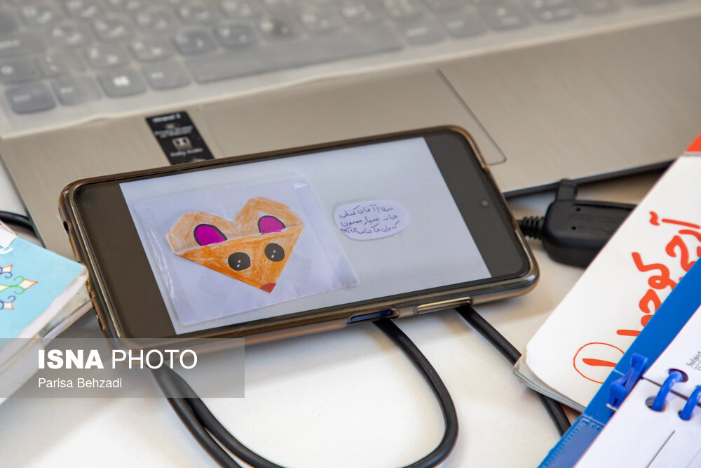 عموکتابی و کتابخانهای که مسافر است