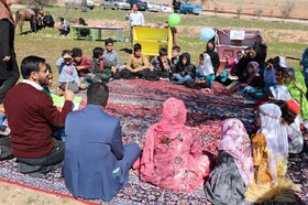 جشنواره «طعم کتاب با عشایر» در روستای دیونی شهرستان دزفول