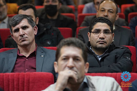 اهمیت ترسیم جایگاهی مناسب از کتابخانههای عمومی در جامعه/ رابطه فعالیتهای مؤثر و تحقق مطالبات کتابداران