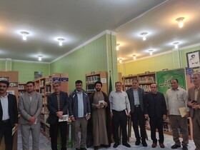 برنامه کتابخانه گردی در کتابخانه امیر کبیر آبدانان با مسئولین ادارات، مردم و دانش آموزان مدارس و اجرای برنامه های فرهنگی