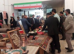 برگزاری نمایشگاه صنایع دستی و اجرای کتابخانه گردی در کتابخانه شهید کریمیان آلونی با حضور مردم و مسئولین شهرستان خانمیرزا