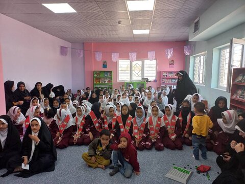 حضور پرشور مردم و مسئولان استان خراسان‌شمالی در طرح کتابخانه‌گردی 