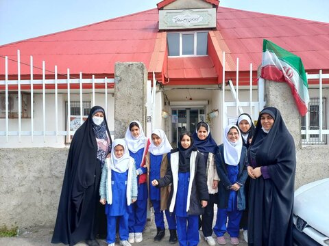 میزبانی کتابخانههای عمومی گیلان از دوستداران کتاب در روز نخست طرح کتابخانهگردی