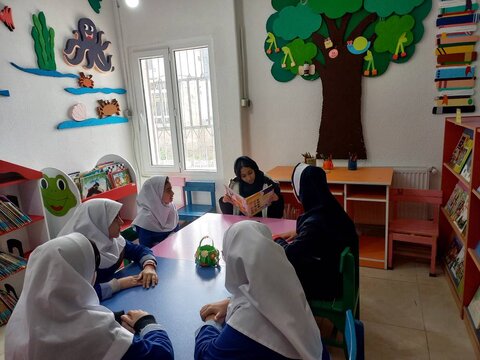 میزبانی کتابخانههای عمومی گیلان از دوستداران کتاب در روز نخست طرح کتابخانهگردی