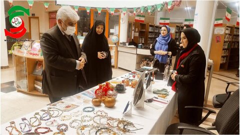 میزبانی کتابخانههای عمومی گیلان از دوستداران کتاب در روز نخست طرح کتابخانهگردی