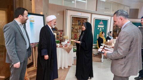 کتابخانههای عمومی ظرفیت قابل توجهی در کاهش آسیبهای اجتماعی دارند