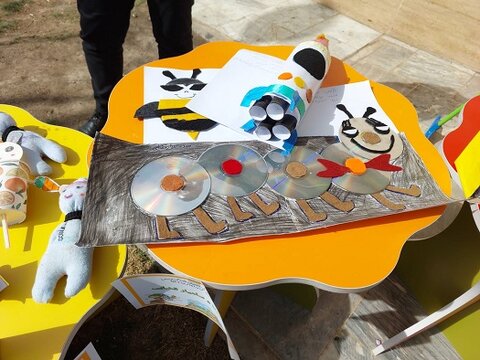 کودکان فردیسی با دستهای کوچکشان گل کاشتند