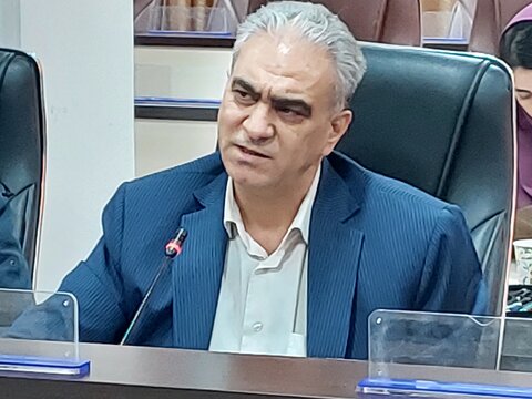 نظامی مقلد نیست، مبتکر است