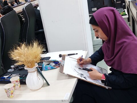 نظامی مقلد نیست، مبتکر است