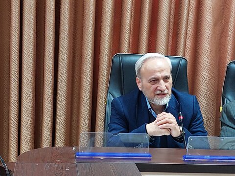 نظامی مقلد نیست، مبتکر است